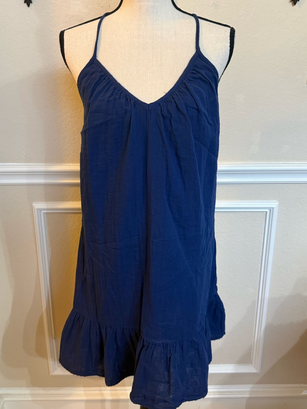 Vineyard Vines Navy Blue Spaghetti Strap Ruffle Hem Slip Dress. Size Medium